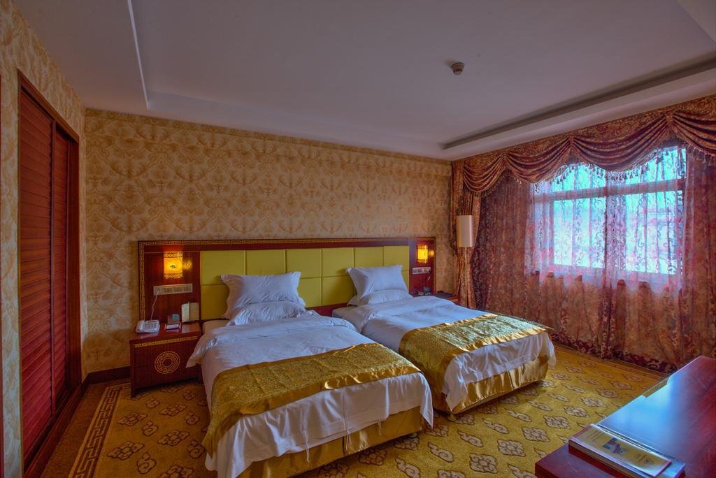 Шангри-Ла: ShenChuan Tibetan Style Hotel Shangri-La