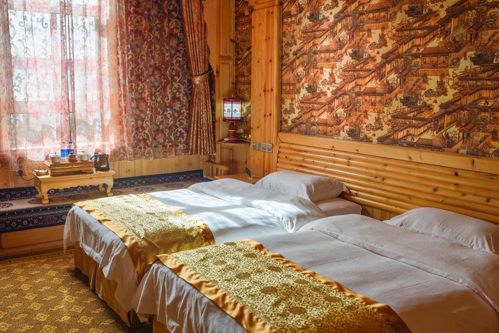 Шангри-Ла: ShenChuan Tibetan Style Hotel Shangri-La