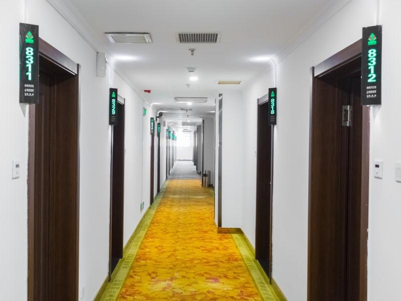 Лянфан: Green Alliance Langfang Xianghe County Xiushui Street Pengda Furniture City Hotel