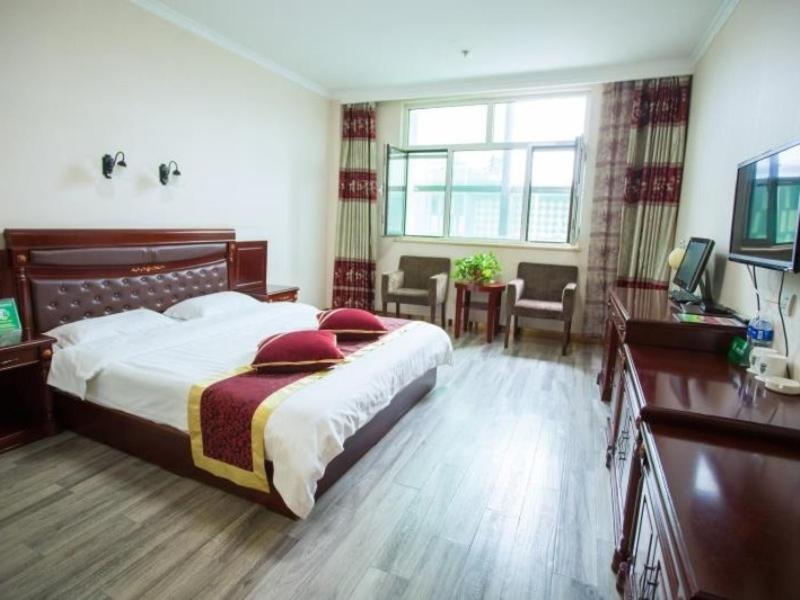 Лянфан: Green Alliance Langfang Xianghe County Xiushui Street Pengda Furniture City Hotel