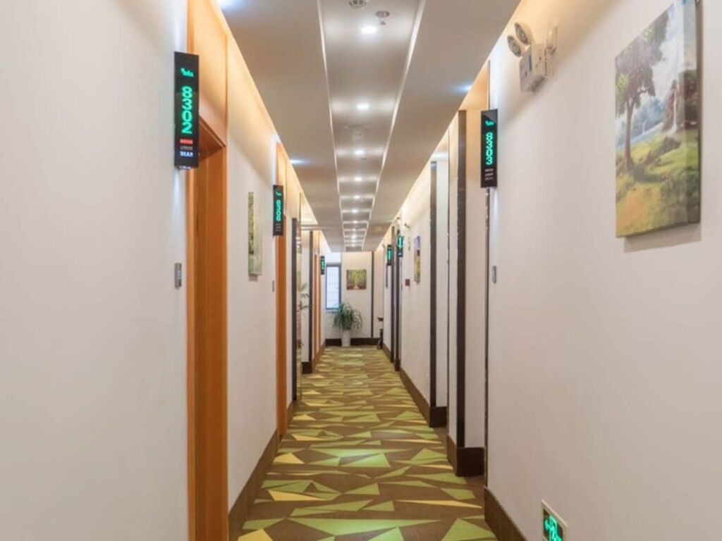 Шанграо: Vatica Shangrao Yiyang County Shengli Road Hotel