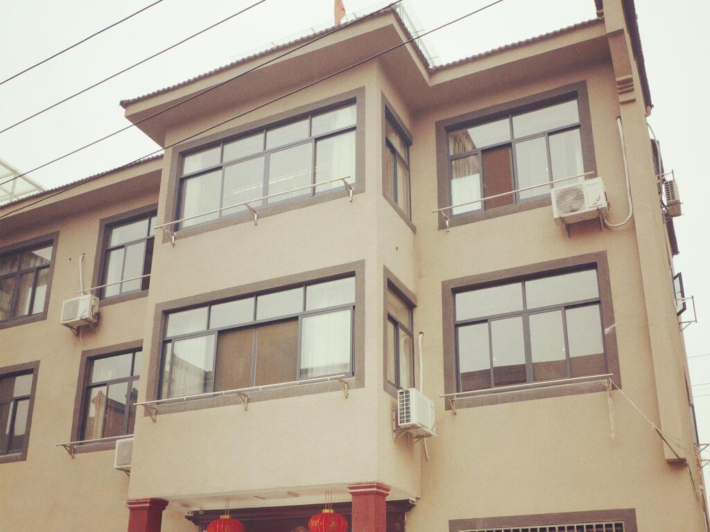 Цзясинь: Sheng Yige Hotel