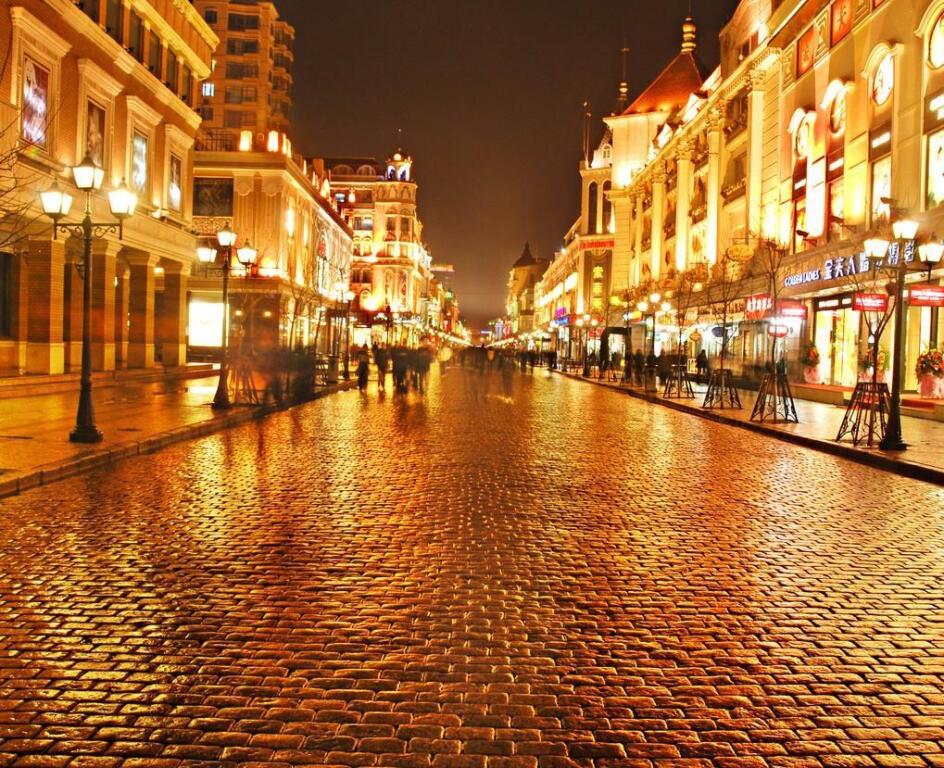 Харбин: Zmax Hotel·Harbin Bingxue Big World