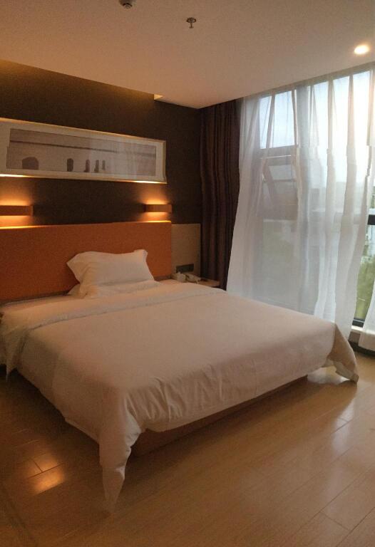 Чэнду: 7 Days Premium·Chengdu Jintang Hantan New Town