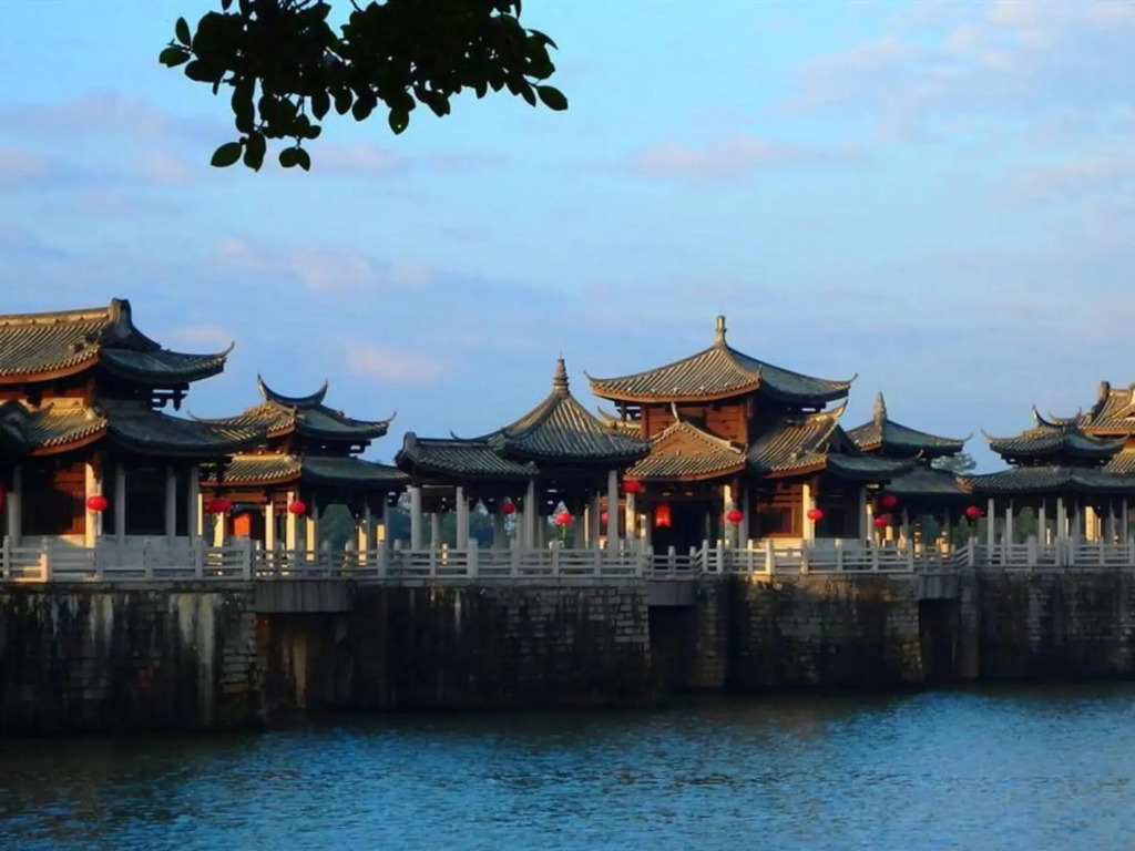 Чаочжоу: Lavande Hotel (Chaozhou Ancient City Paifang Street Harmonious Yazhu Branch)