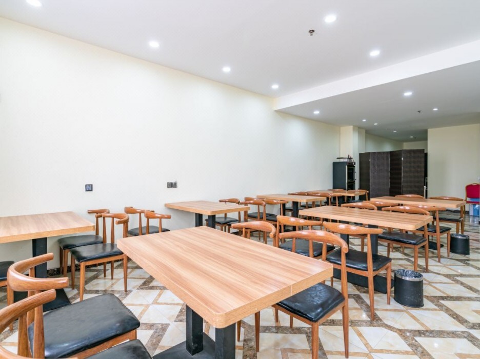 Чжэнчжоу: Chonpines Hotels·Zhengzhou Mazhai Industrial Park