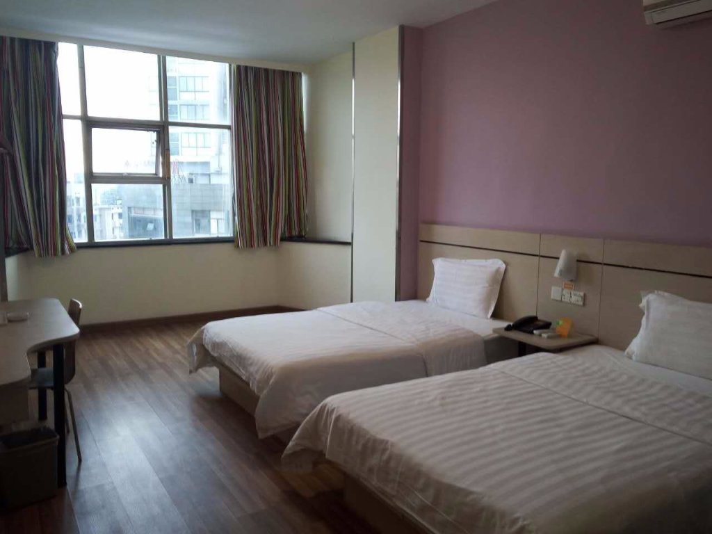 Чжучжоу: 7 Days Inn·Zhuzhou Railway Station Gongxiao Plaza
