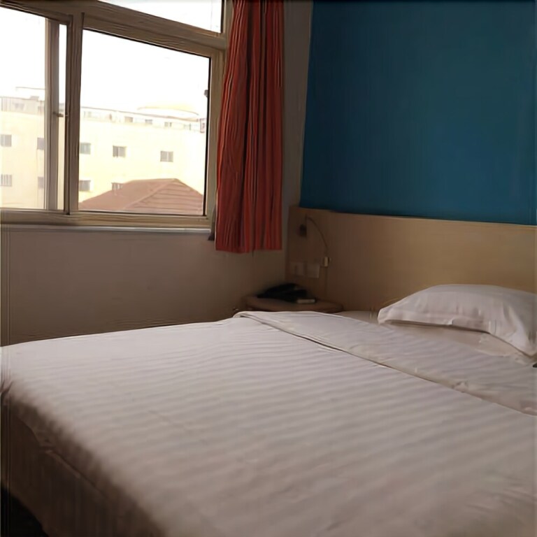 Циндао: 7 Days Inn·Qingdao Zhongshan Road