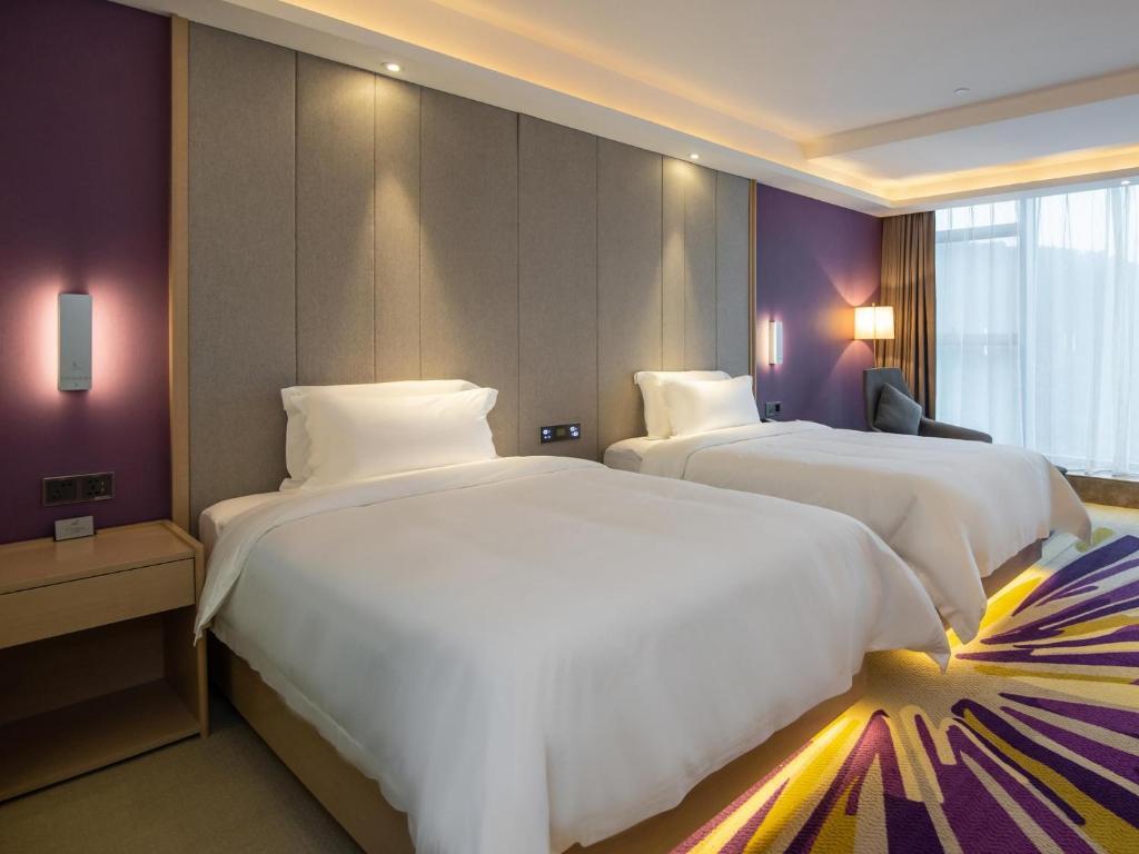 Ибинь: Lavande Hotel Yibin University City Exhibition Center