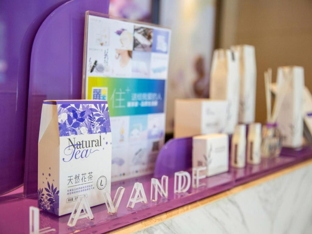 Ибинь: Lavande Hotel Yibin University City Exhibition Center
