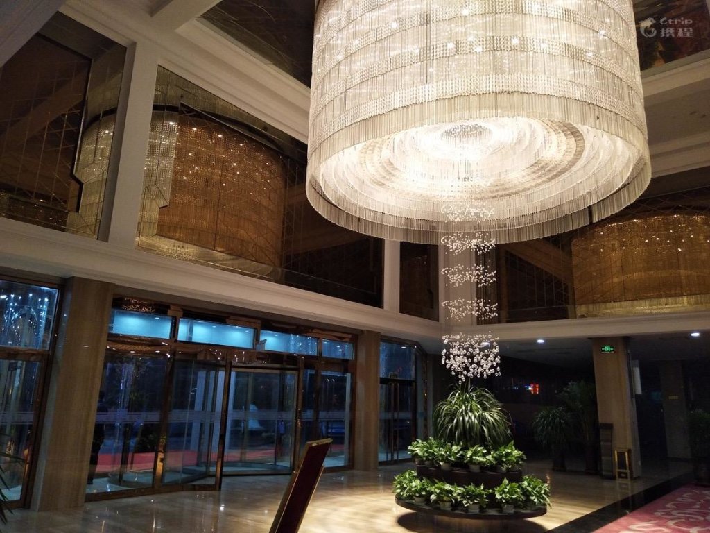 Циньхуандао: James Joyce Coffetel·Qinhuangdao People's Square Wenhua Road