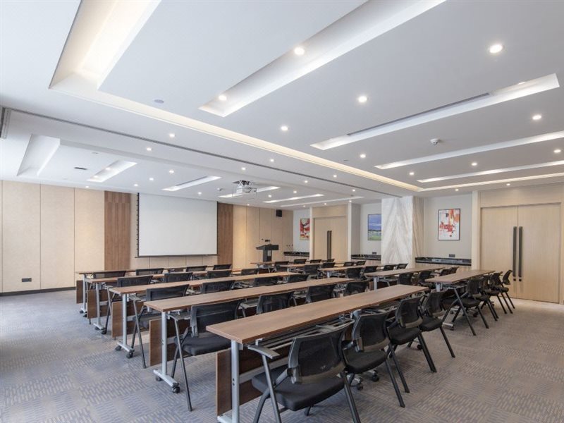 Чанчжоу: Metropolo Jinjiang Hotel Changzhou Jintan District Government Wuyue Square