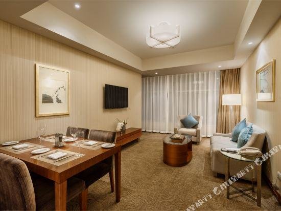Чанша: Yunda Sheraton International Plaza Apartment Hotel