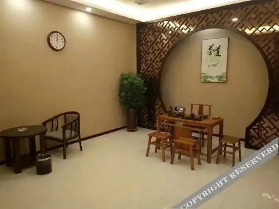Паниин: Flower Time Hotel