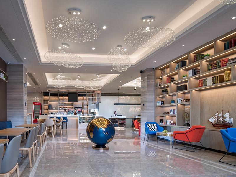 Фошань: Kyriad Marvelous Hotel·Foshan International Convention and Exhibition Center