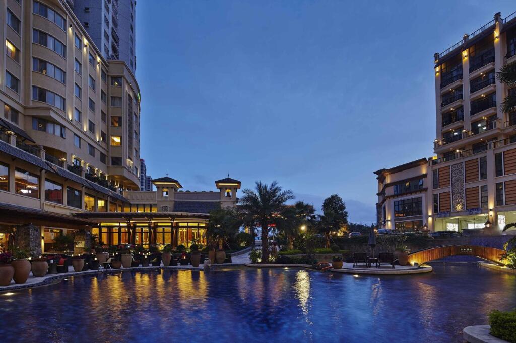 Хойчжоу: Legend International Hotel