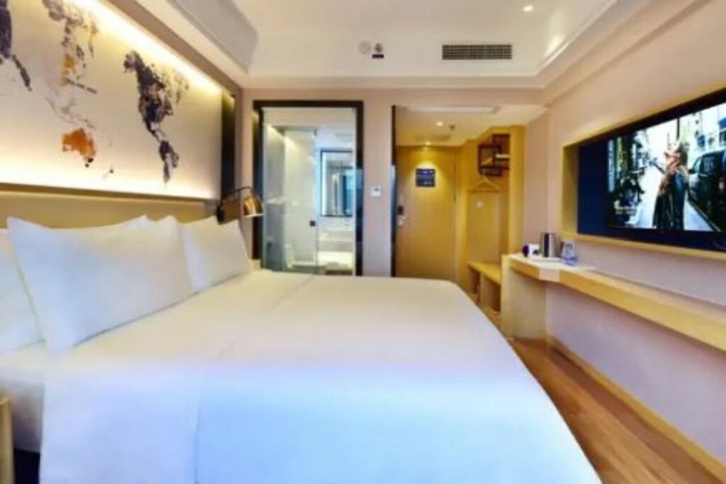 Йиян: Wanhou Academy of Fine Arts Hotel (Yiyang Xiufeng Park Branch)