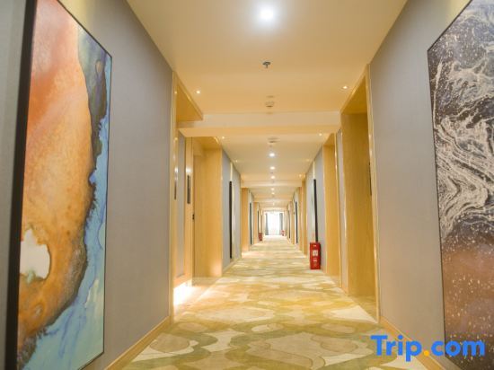 Йиян: Wanhou Academy of Fine Arts Hotel (Yiyang Xiufeng Park Branch)