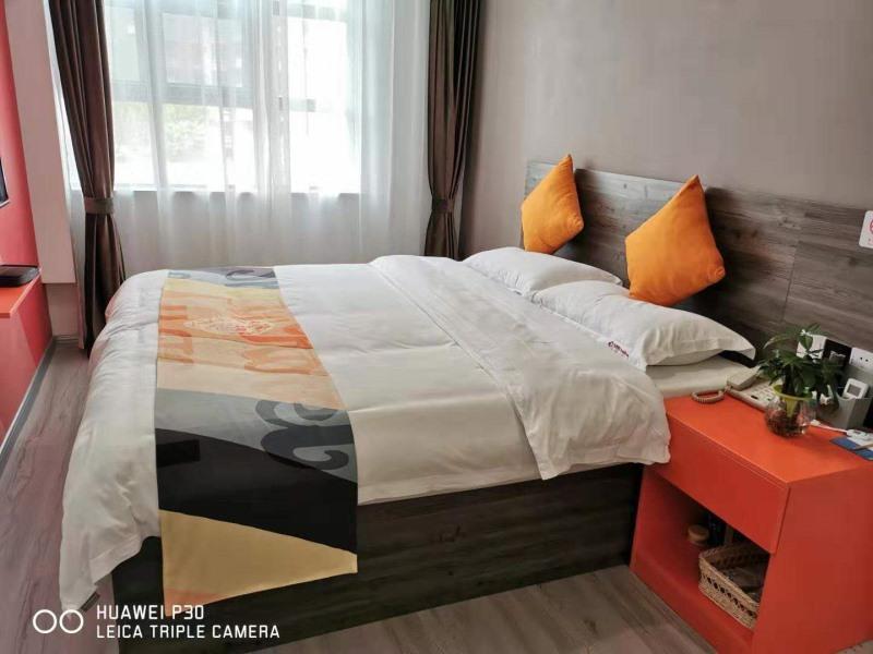 Хэфэй: Shell Hefei Yaohai Distrct Baida Zhougudui Daxing Road  Hotel