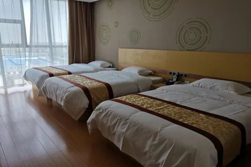 Хуанган: GreenTree Inn Huanggang City Wuxue City Kanjiang Avenue