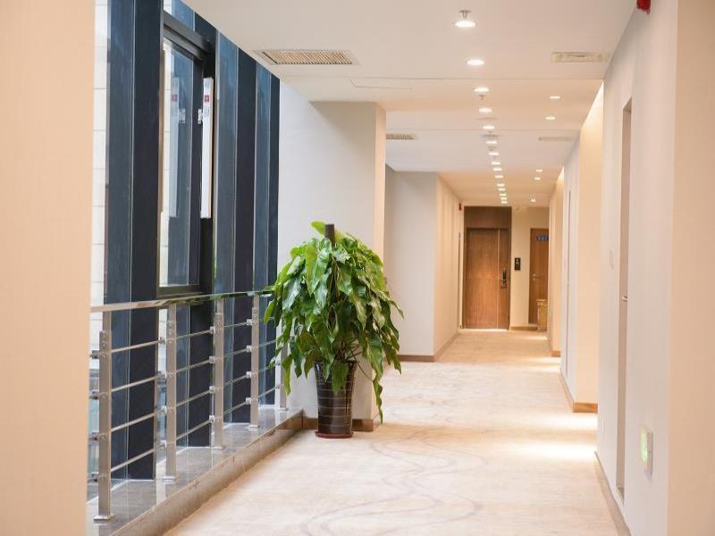 Жичжао: GreenTree Eastern Rizhao High Speed Railway Station Hotel