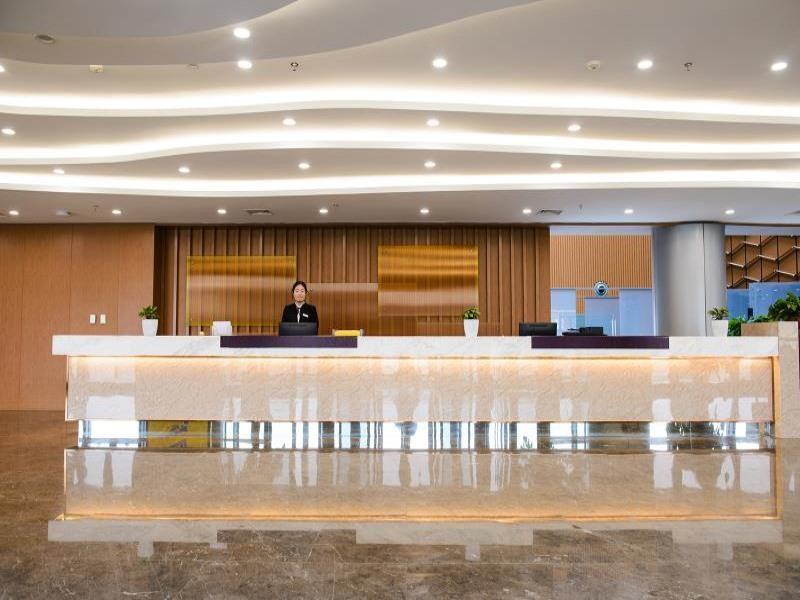 Жичжао: GreenTree Eastern Rizhao High Speed Railway Station Hotel
