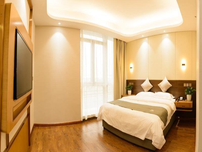 Жичжао: GreenTree Eastern Rizhao High Speed Railway Station Hotel