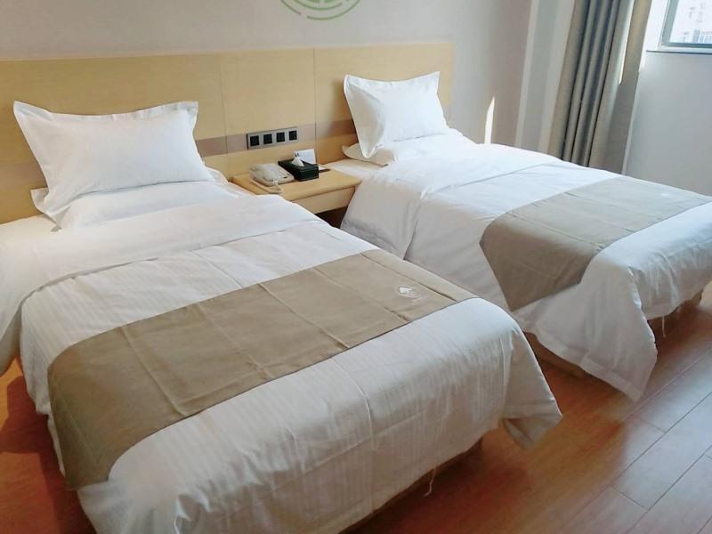 Чжэнчжоу: GreenTree Inn Zhengzhou Gongyi Xinxing Road