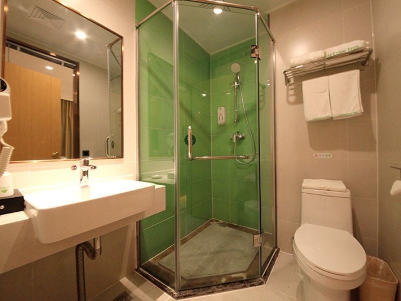 Чжэнчжоу: GreenTree Inn Zhengzhou Gongyi Xinxing Road
