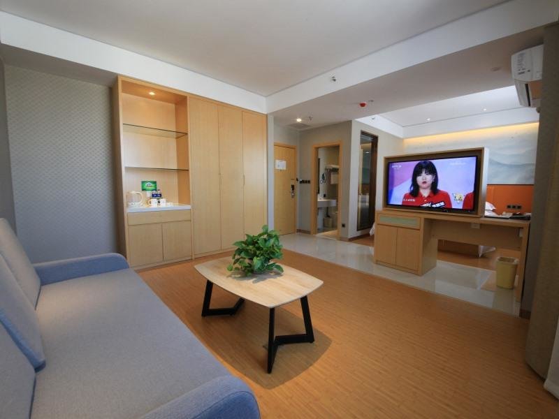 Чжэнчжоу: GreenTree Inn Zhengzhou Gongyi Xinxing Road