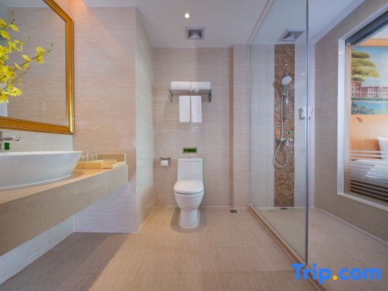 Янгиианг: Vienna International Hotel Yangchun Intenational