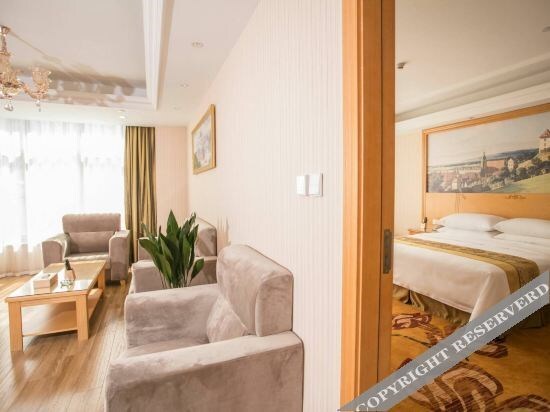 Аньцин: Vienna Hotel Anhui Anqing Guangcai Qijie