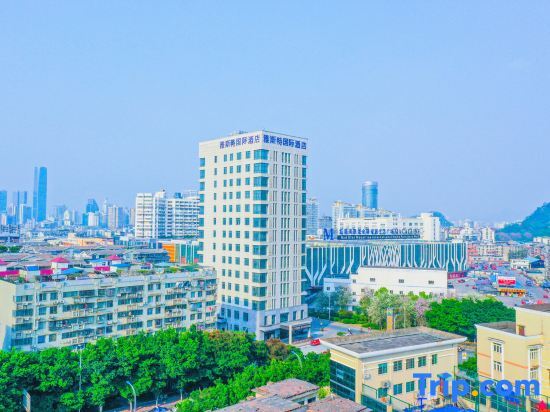 Лючжоу: Echeng Hotel Liuzhou Yufengshan High-Speed Railway Station