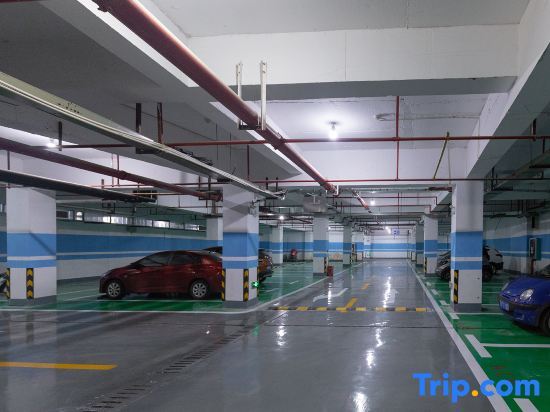 Лючжоу: Echeng Hotel Liuzhou Yufengshan High-Speed Railway Station