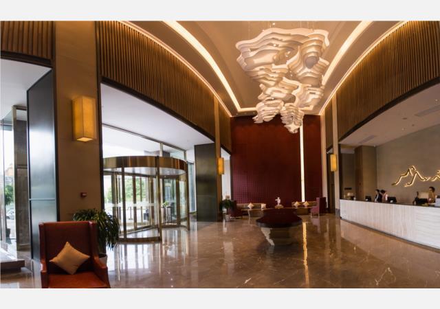 Laibin: Echeng Hotel Laibing Jinxiu Shuidian Tower