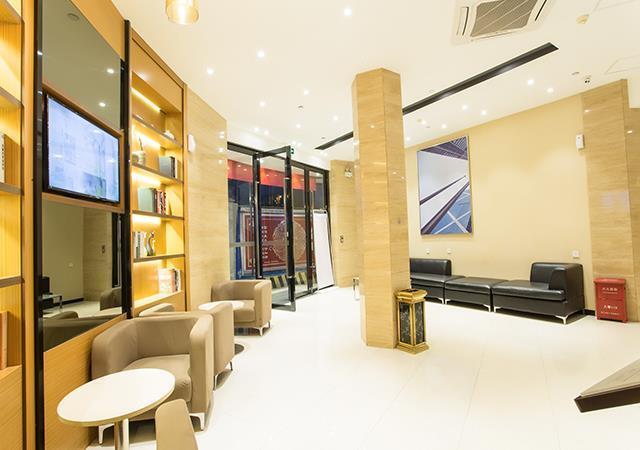 Наньнин: Jtour Inn Nanning Guangxi University Metro Station