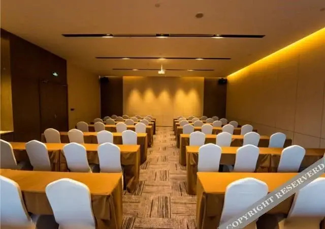 Чунцин: Echarm Plus Hotel Chongqing Shapingba Sanxia Plaza