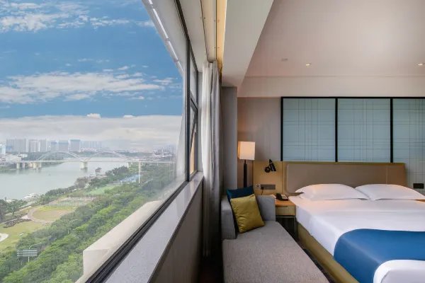 Наньнин: Echarm Hotel Nanning Jiangbin Park River view