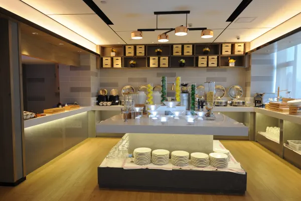 Наньнин: Echarm Hotel Nanning Jiangbin Park River view