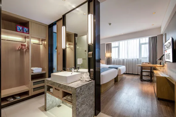 Наньнин: Echarm Hotel Nanning Jiangbin Park River view