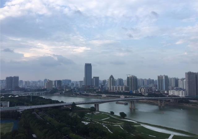 Наньнин: Echarm Hotel Nanning Jiangbin Park River view