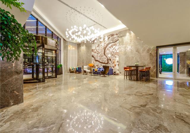 Синъи: Echarm Hotel Guizhou Xingyi Jushan Avenue
