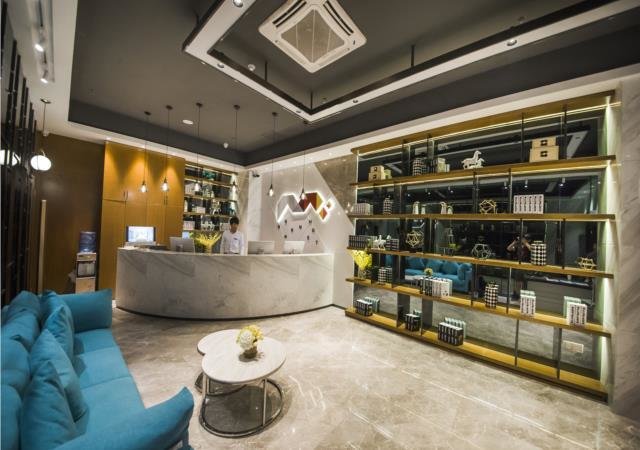 Гуйлинь: Borrman Hotel Guilin North Railway Station Hengda Square
