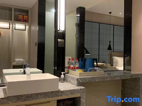 Йиян: Echarm Hotel Yiyang Wanda Plaza