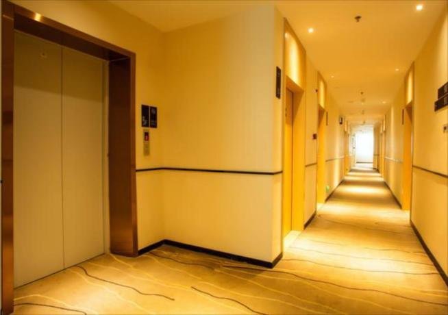 Хэчжоу: City Comfort Inn Hezhou Avenue