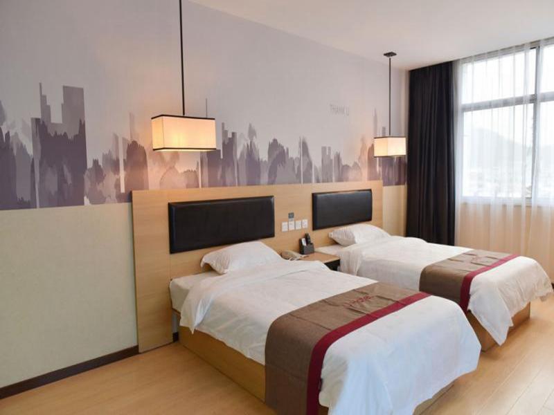 Хэншуй: Thank Inn Plus Hotel Jiangxi Ganzhou Chongyi County Donald Duck Shop