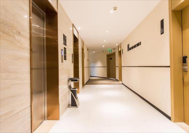 Циньчжоу: City Comfort Inn Qinzhou Port District Central Square