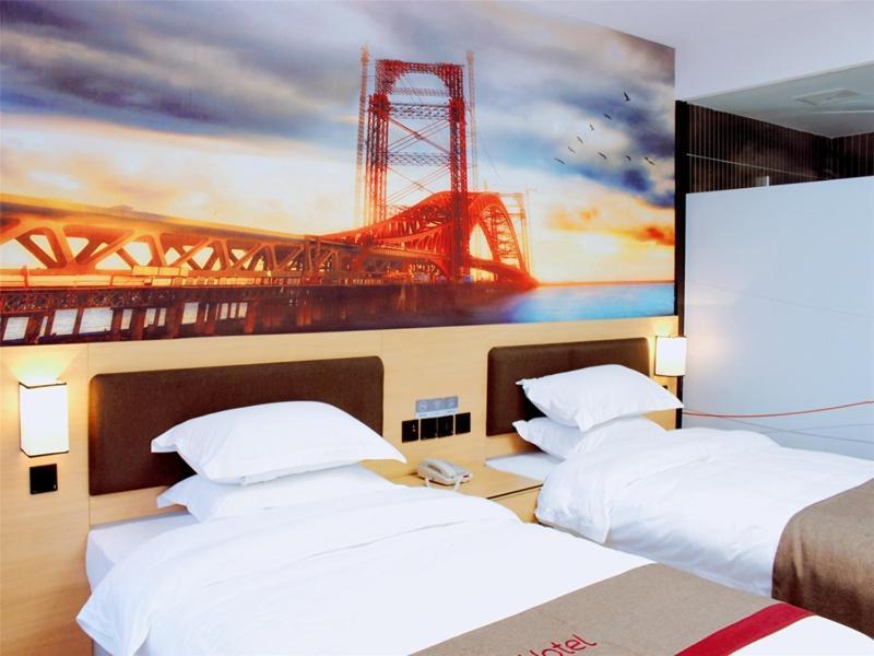 Эчжоу: Thank Inn Plus Hotel Hubei Ezhou Echeng District Wuhan East Ocean World