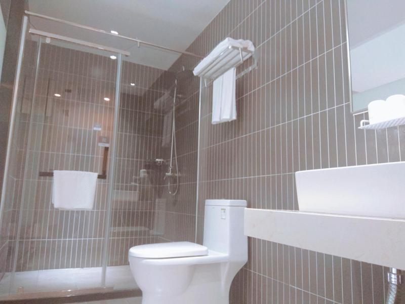 Эчжоу: Thank Inn Plus Hotel Hubei Ezhou Echeng District Wuhan East Ocean World