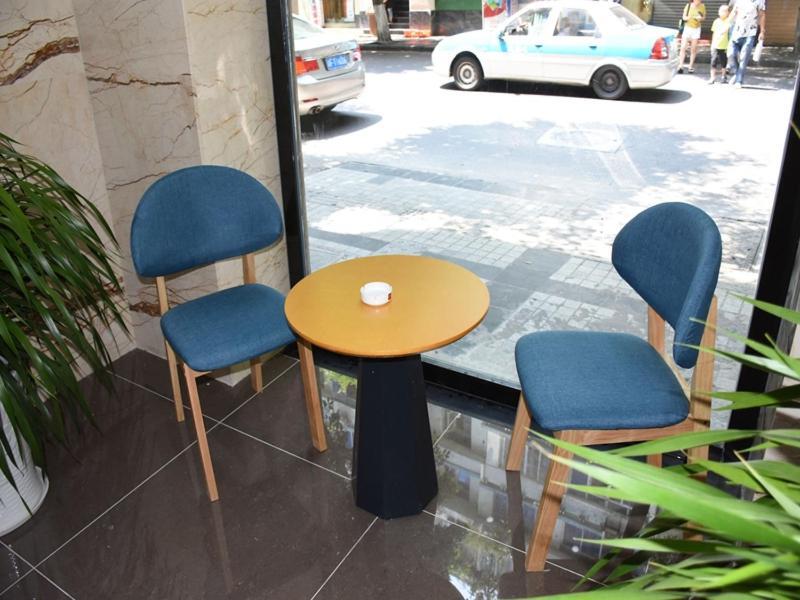 Чунцин: Thank Inn Plus Hotel Chongqing Wanzhou District Pedestrian Street